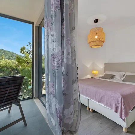 Appartement Lovely 1 Bedroom Near With Private Parking Dubrovnik